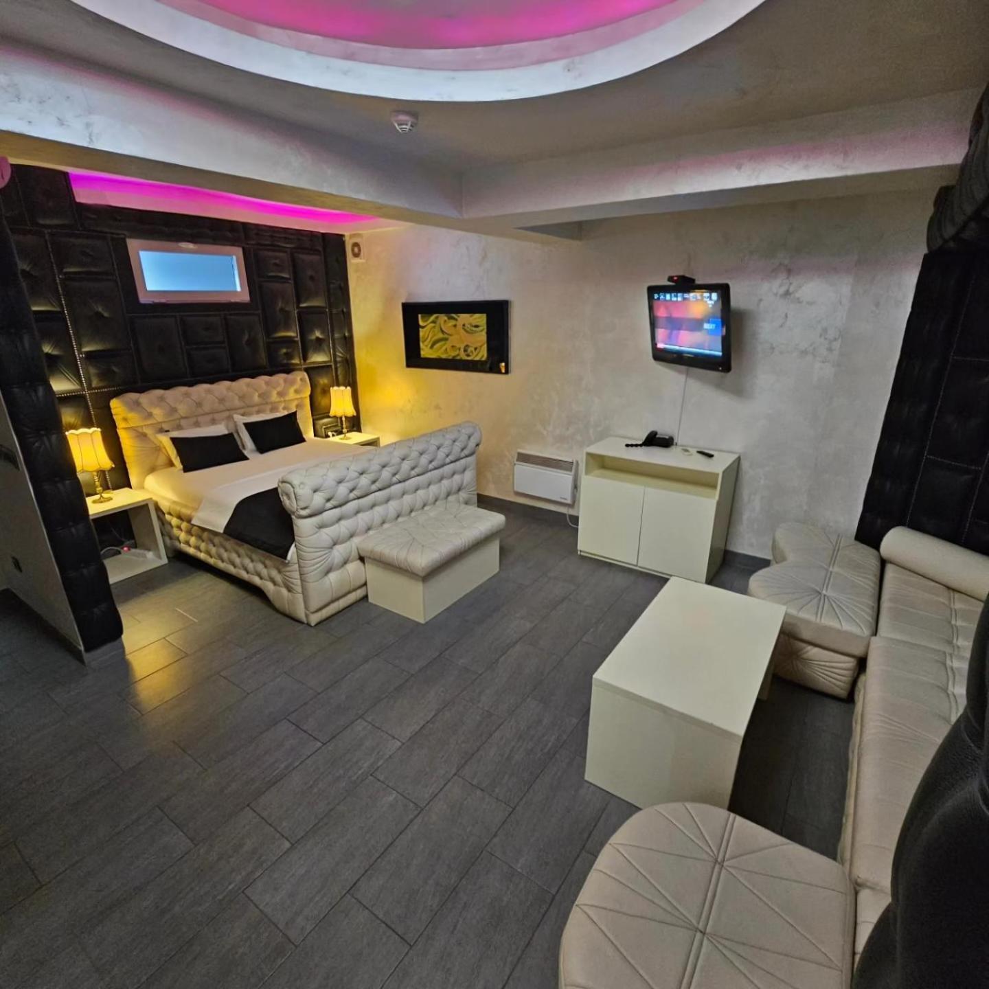 Olympic Wellness & Spa Hotel Belgrado Buitenkant foto