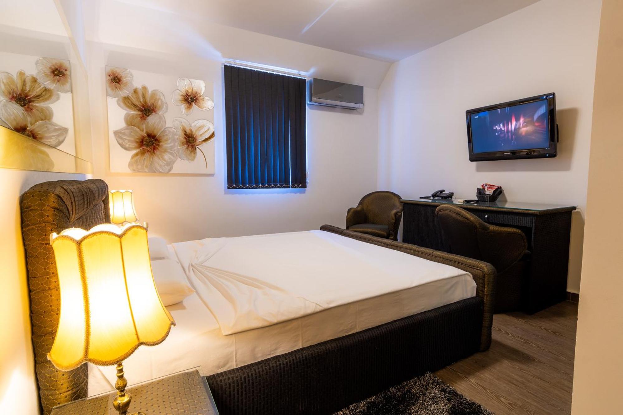 Olympic Wellness & Spa Hotel Belgrado Buitenkant foto
